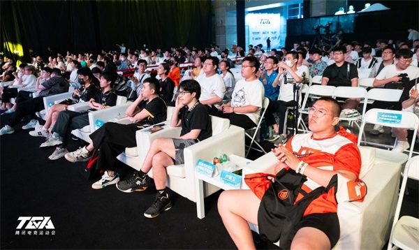 為逐夢人喝彩！深圳DYG戰(zhàn)隊榮獲2023年使命召喚手游夏季邀請賽冠軍！