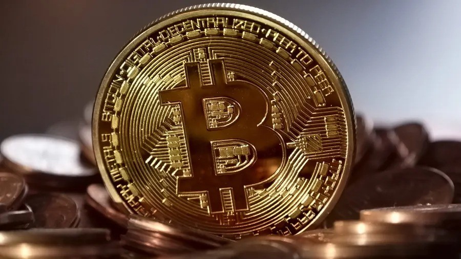 比特幣價格大幅下跌,引發(fā)加密貨幣市場劇烈調(diào)整